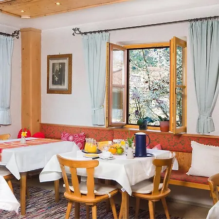 Guest house Gaestehaus Richter Oberammergau